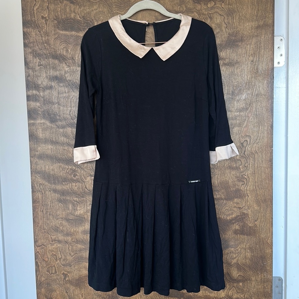 Twinset Dress with silky Trim on Collar and sleeves